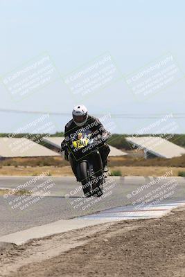 media/Aug-03-2025-TrackDaz (Sun) [[bf4a71acf9]]/B Group/1220pm (Wheelie Bump)/